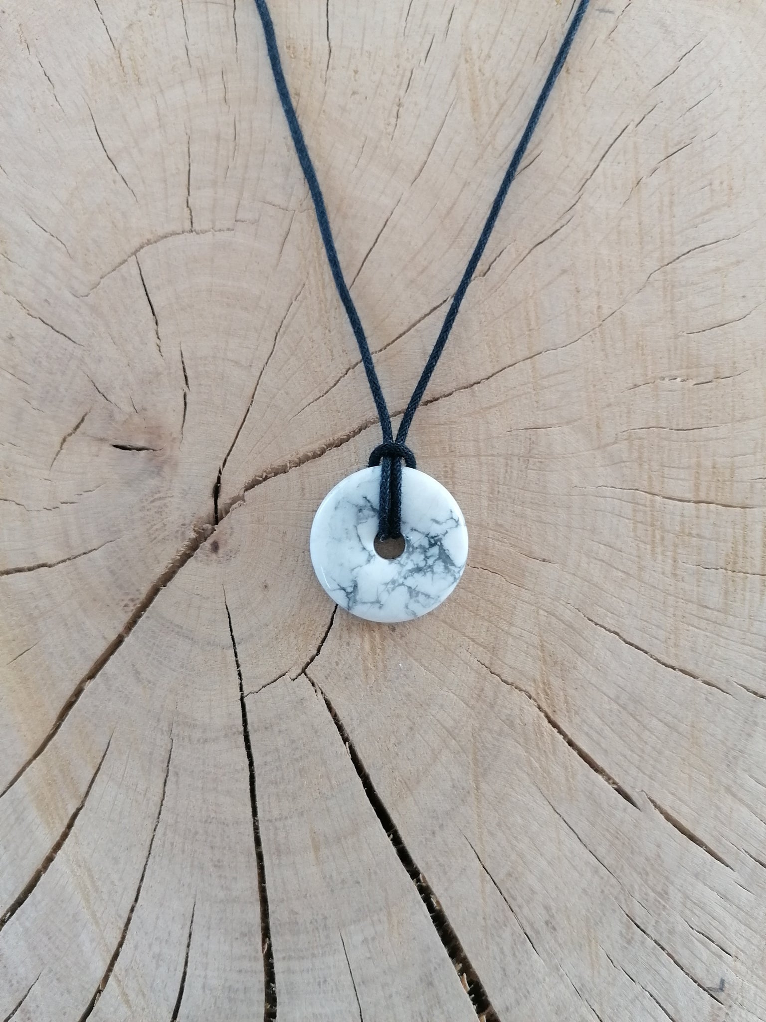 Howlite - Pendentif Donut